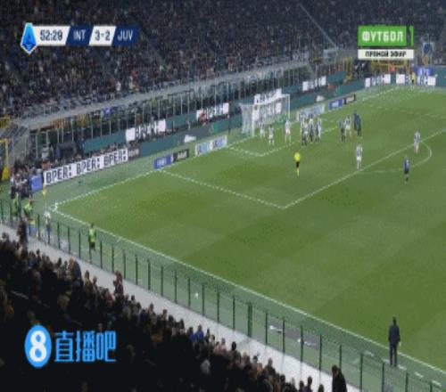 后点没人防！国米角球，邓弗里斯后点打门得手