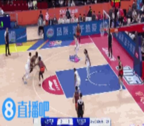 媒体人:谢智杰是今晚山东赢球的X因素他的不怯场和松弛很难得