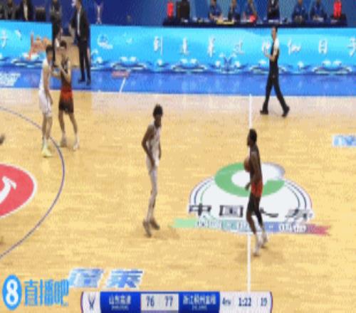 这场是尽力局!克里斯21中10&罚球12中10轰下30分10板2断