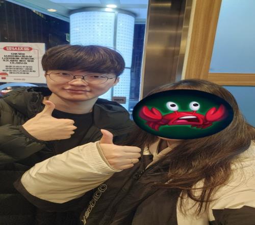 粉丝的最新偶遇+1聚餐又双叒一起去吃海底捞的Faker