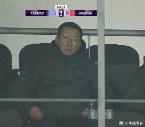 记者:本赛季泰山外援配置打负分济南文旅对换帅似乎没主动权