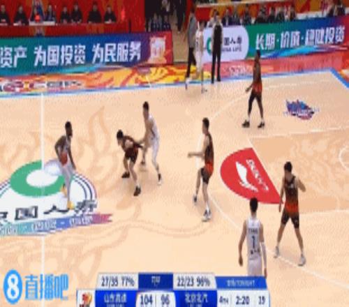怎么投怎么有！陈盈骏先进大号2+1接着又强投三分命中