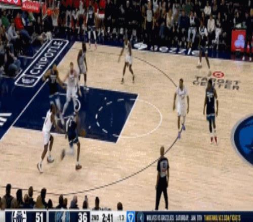 也连得5分！麦克丹尼尔斯上下步上篮又命中空位三分