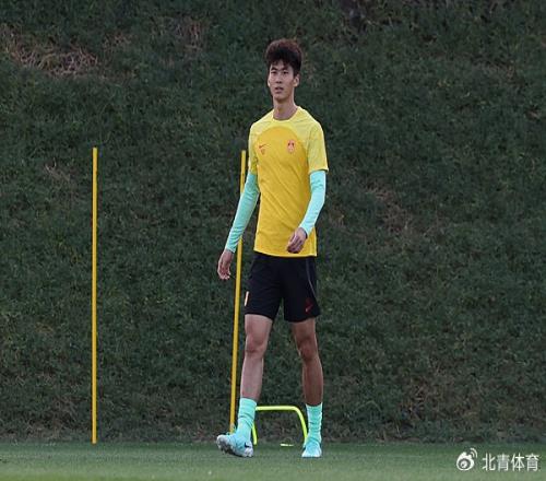 北青体育:吴少聪已跟随国安训练,国安或出售年轻球员平衡转会费