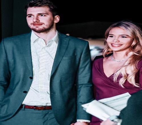 东契奇的未婚妻何许人甜美又性感！身材颜值不输超模