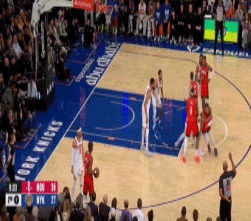 太犹豫了!阿门边线球5秒违例直接将球权交给尼克斯