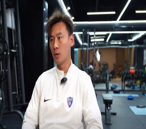 李松益:云南玉昆关注度很高,上场后态度方面不要出现任何问题