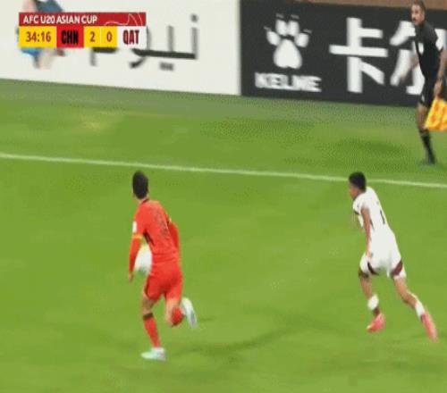 亚泰太子!U20国青边卫贺一然人球分过+淡定停高空球
