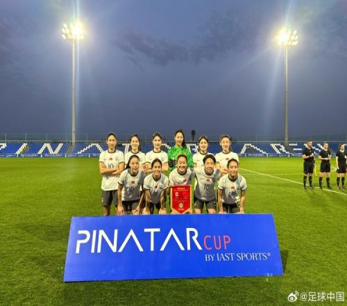 国际邀请赛中国女足11加拿大女足，金坤下半场门前抢点破门