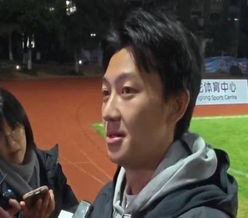 童磊:之前出去闯荡是历练回来后希望为浙江队做更多贡献
