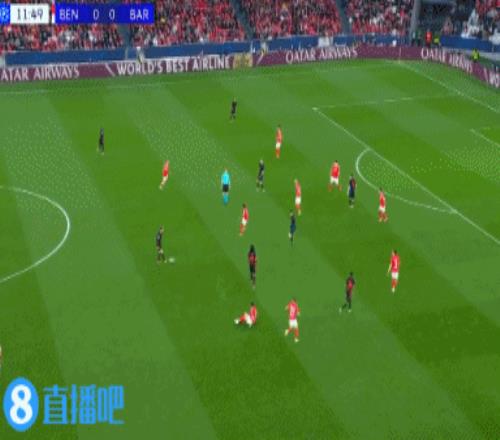 巴萨浪费大好机会!莱万、亚马尔近距离补射被扑,特鲁宾三连扑