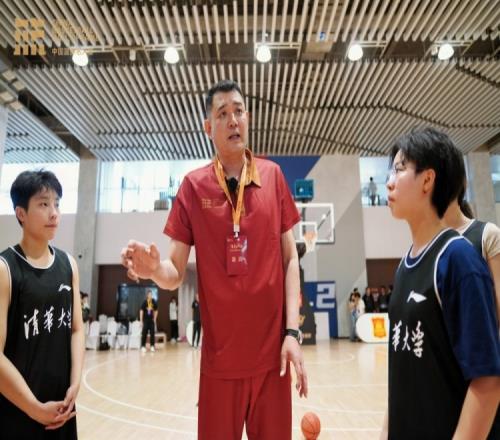 中国篮球名人堂训练课蒋兴权&胡卫东&巩晓彬等人现场授课