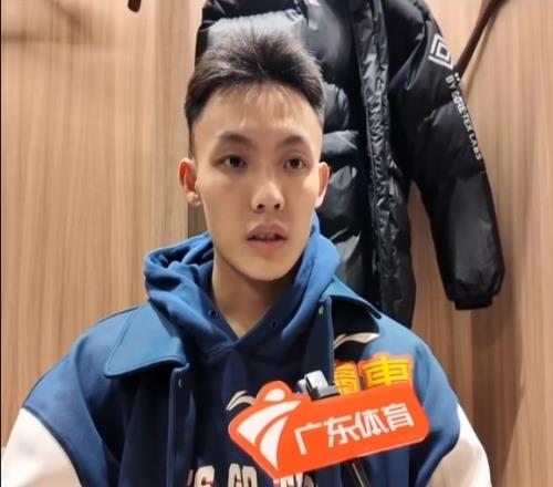 徐杰:本赛季自己有一些蜕变想去承担更多的责任