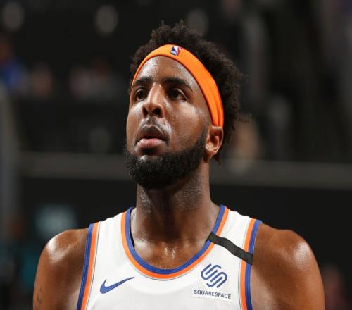 今日NBA篮板榜：尼克斯队米切尔-罗宾逊16篮板占据榜首