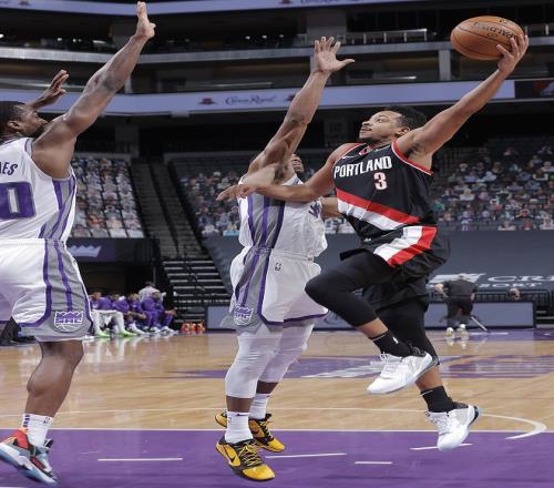 NBA赛果:开拓者125-99大胜国王,麦科勒姆37分