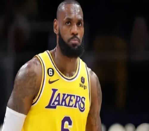 2023 年 NBA全明星投票：詹姆斯、字母哥前三名球员