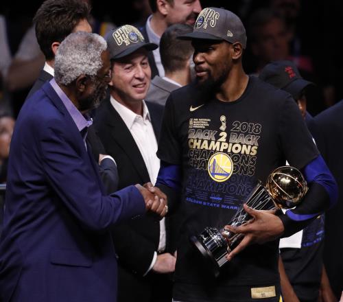 你最喜欢的NBA记忆？杜兰特：在2017年和2018年夺冠