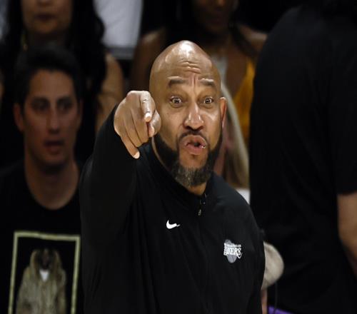 NBA季后赛西决G2湖人不敌掘金，大比分0-2落后