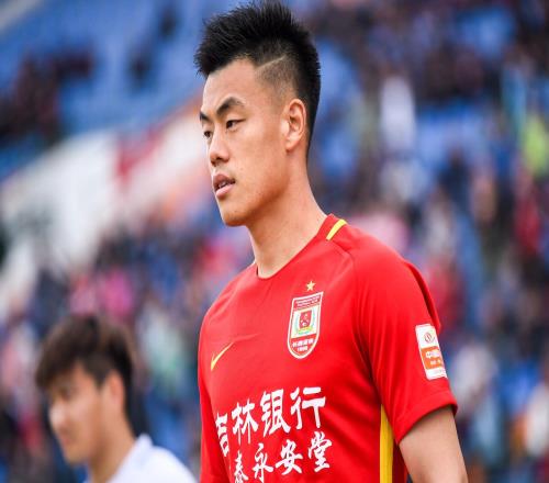 谭龙:想帮亚运队终止连续3届无缘八强的尴尬要带动年轻球员成长