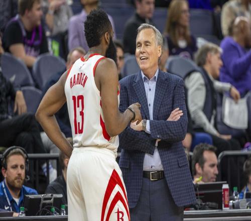 乔治：火箭时期的哈登改变了NBA的格局创造了现代进攻的蓝图