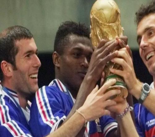 1998年世界杯夺冠是哪个国家，1998年世界杯法国夺冠过程