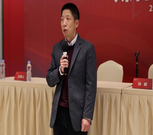 媒体人:海港高层赛前去远征军看台安抚球迷,踢成这样有用吗