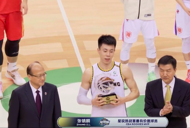 全明星扣篮（CBA全明星赛首日5大亮点：张镇麟扣篮满分晋级胡明轩三分预赛第1）