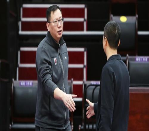 媒体人:杨鸣指导和吴乃群教练都将加入NBL辽宁益胜雪狼