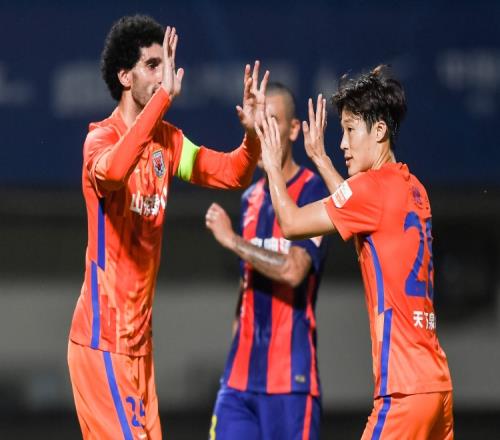 记者：泰山队的5名国脚3月30日和全队会合，孙准浩已回到中国