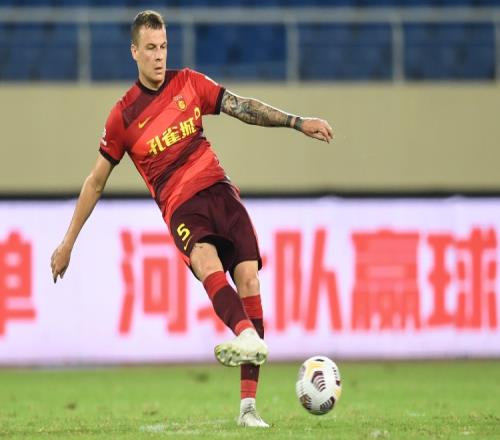 中超旧将:去年底我确信河北队将消失中国俱乐部类似情况令人伤感