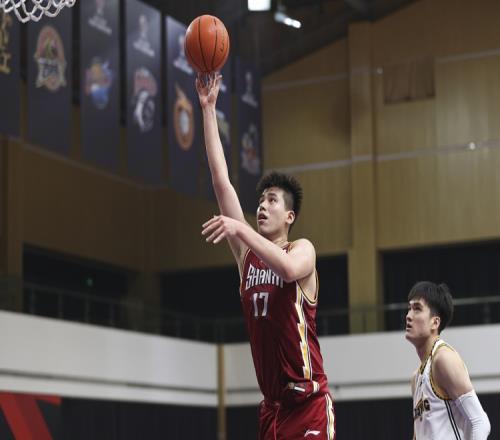 福建队与前山西锋线黎璋霖达成1+1合同