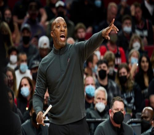 这次就算了!Woj:开拓者将不会发文向联盟抗议