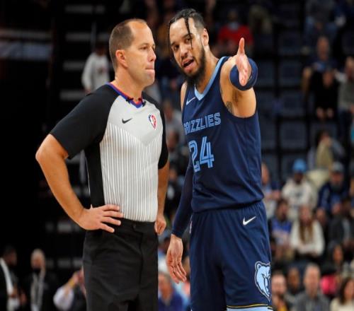 NBA官方:狄龙停薪禁赛1场 米切尔罚款2万美元
