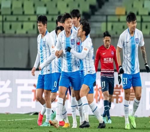 记者：津门虎新赛季主场球衣蓝白配色，客场球衣是亮黄色