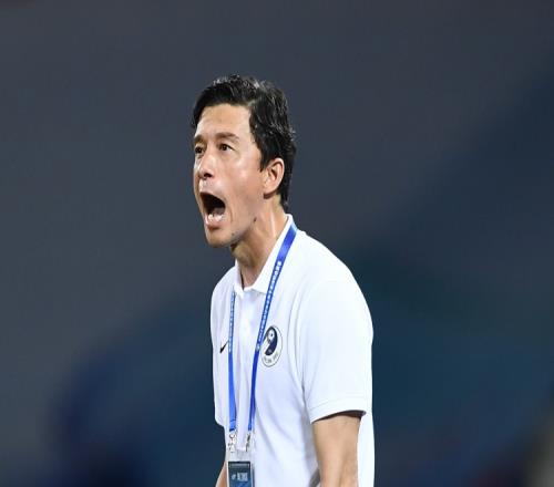 足球报:大连人球员与谢晖关系微妙,未彻底决裂因管理层调解