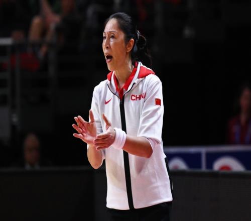 全力以赴冲击奥运资格专访中国女篮主教练郑薇