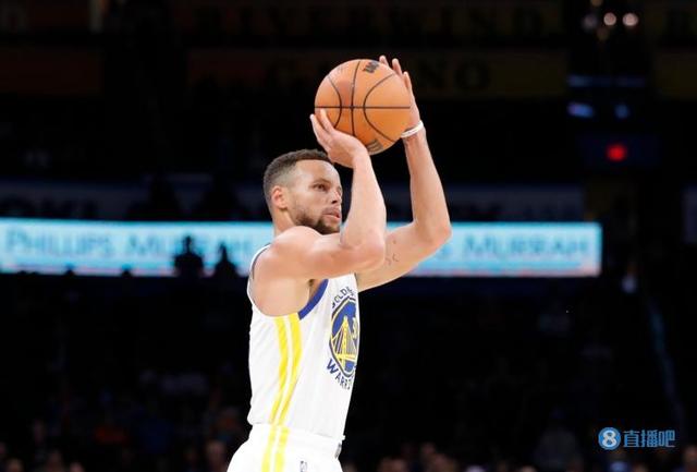 nba库里全程视频（6年前的今天库里三分15中11砍51分）