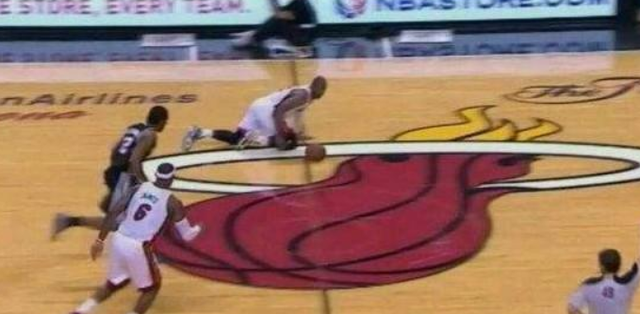 科比nba退役视频(NBA场上的催泪瞬间)