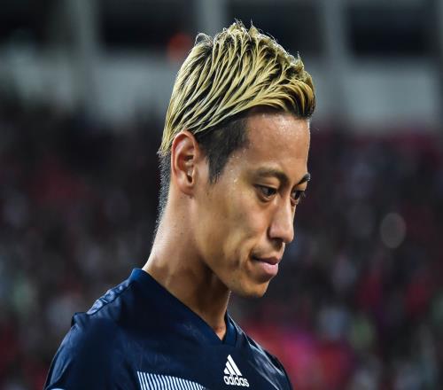 本田圭佑:日本队下半场要加强进攻,可用田中碧换下远藤航