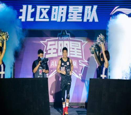 百步穿杨！姜伟泽射落6记三分拿到并列全队最高20分