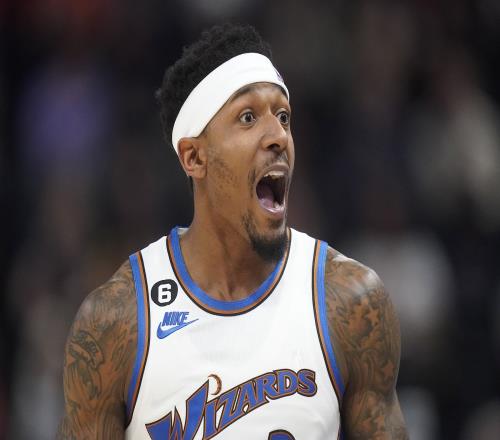 Woj:比尔在这笔交易中放弃执行交易否决权但否决权仍在