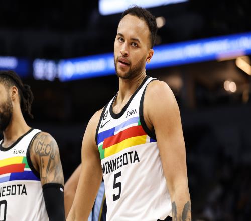 懒熊体育:符合姚明归化条件的球员非常有限李凯尔几乎是唯一的