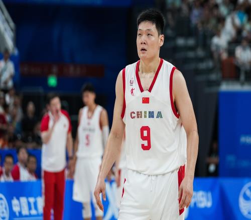 张宁赛后代表球队接受采访:大家希望看到的是篮球的态度