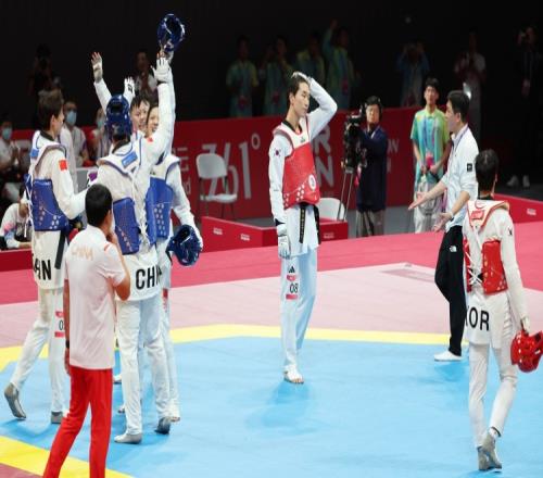 跆拳道竞技混合团体决赛：中国队击败韩国队夺得金牌