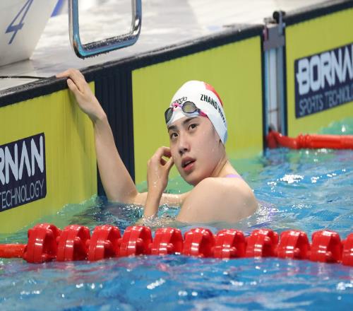 女子50米自由泳：张雨霏带病再破赛会纪录夺金程玉洁铜牌