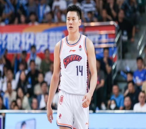 李弘权：拿最具进步奖的事到现在还没反应过来感谢团队的信任