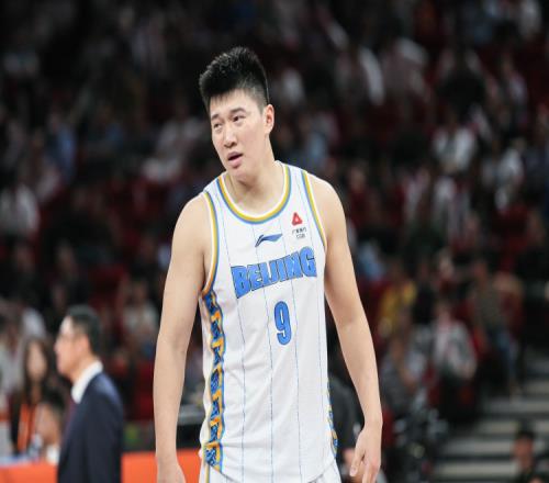 媒体人:今天乔尔杰维奇来五棵松看球不好好考察考察雷蒙么
