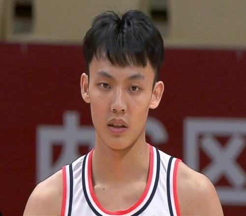 难救主！徐杰12投6中&三分9中4拿到25分罚球9中9