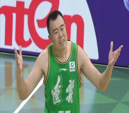 赵探长:韩德君今日轮休将缺席对阵宁波队的比赛