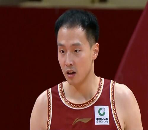 高效全能！王奕博8中6拿到16分4板5断